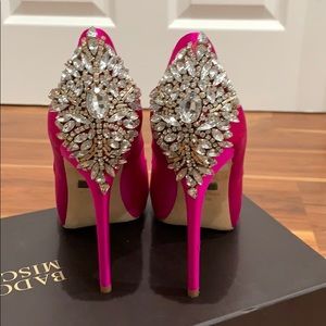 Badgley Mischka Macie Peep Toe